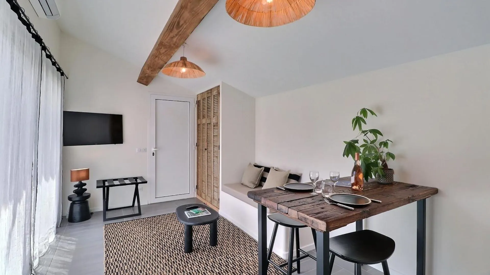 La Cabane Du Cap - 3 Stars - Parking - Terrace Aix-en-Provence Apartment