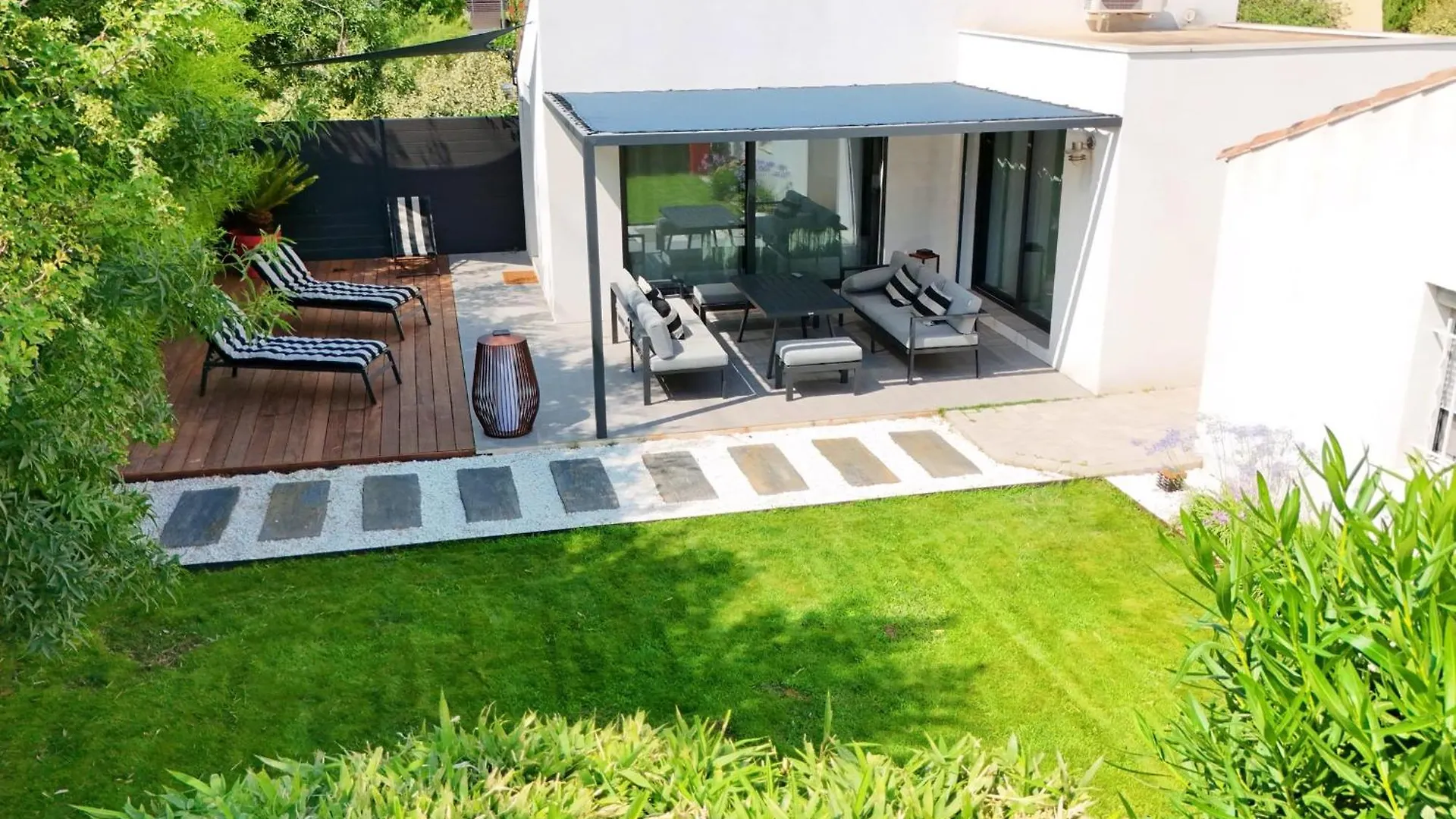 La Cabane Du Cap - 3 Stars - Parking - Terrace Aix-en-Provence