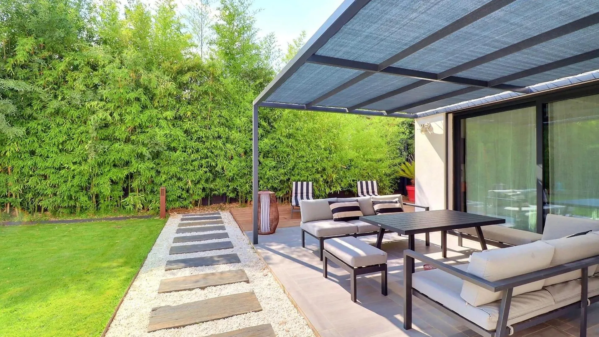 La Cabane Du Cap - 3 Stars - Parking - Terrace Aix-en-Provence 0*,